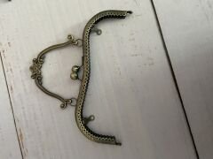 20 CM METAL ÇANTA KULPU