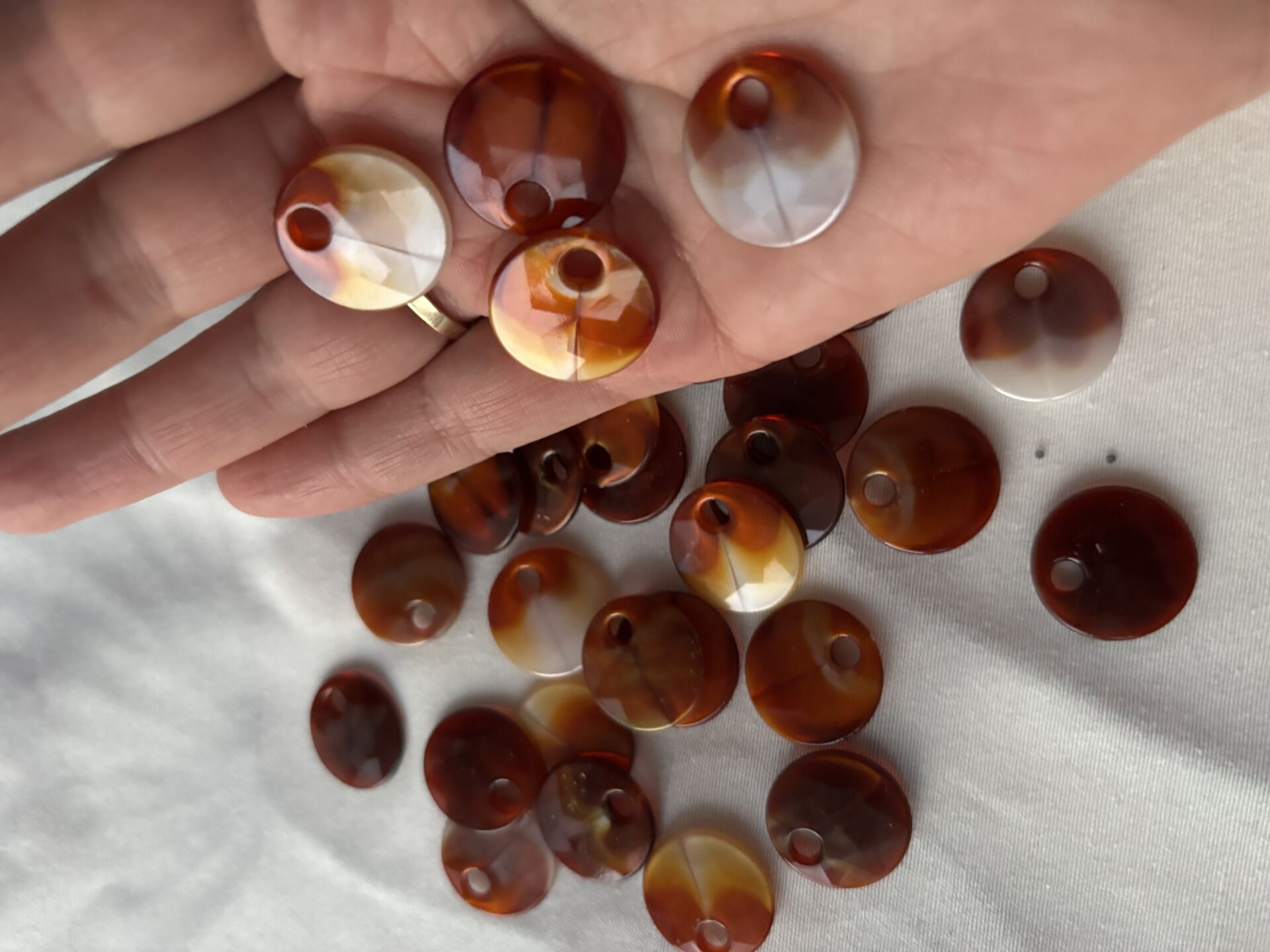 Sedefli Plastik Çanta Pulu 2CM  50 gr Koyu kızıl