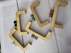 SİLİKON BONCUKLU MIKNATISLI AHŞAP BURS 20 CM M-20