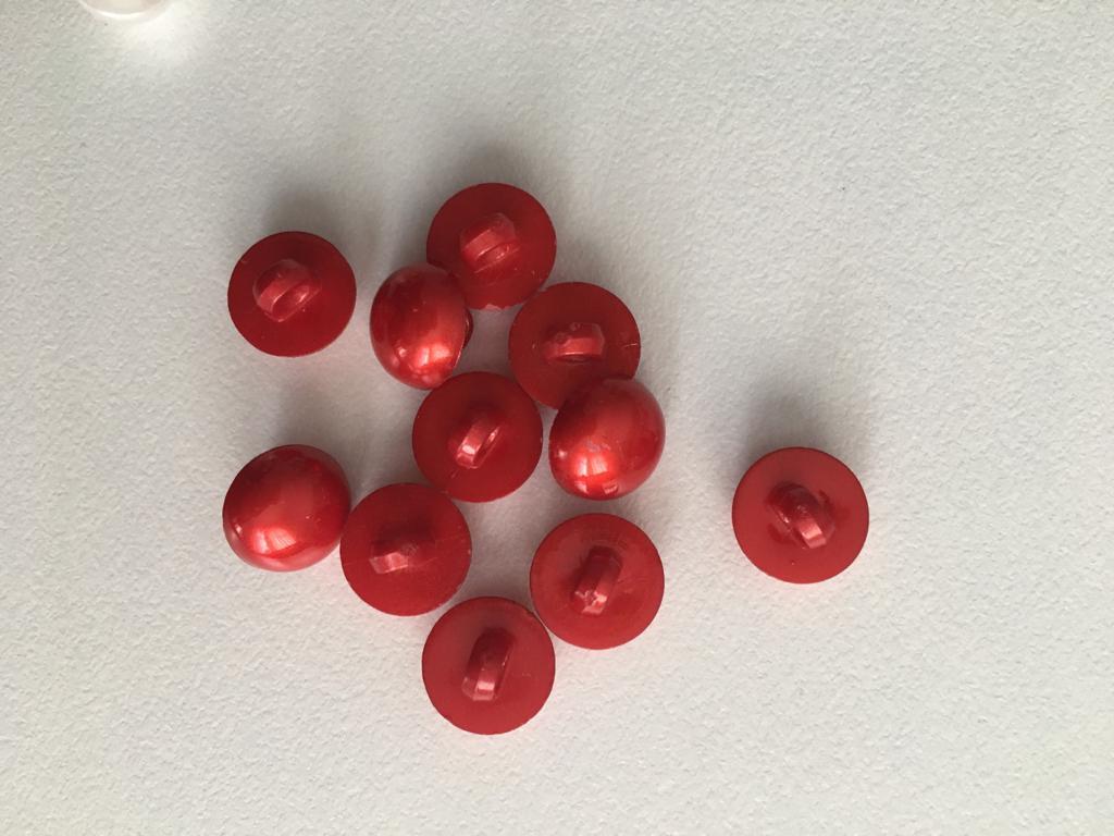 Kırmızı İnce Düğme