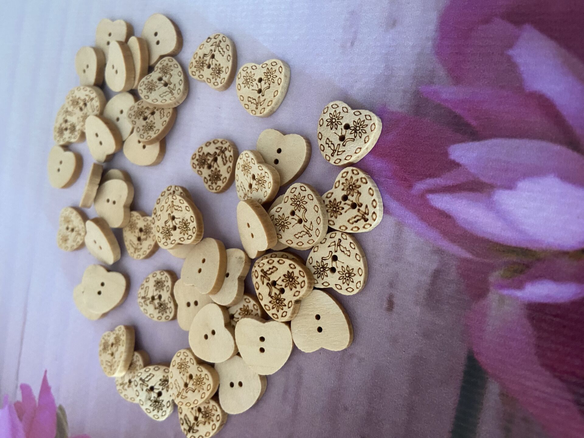 12 milim desenli kalp Düğme